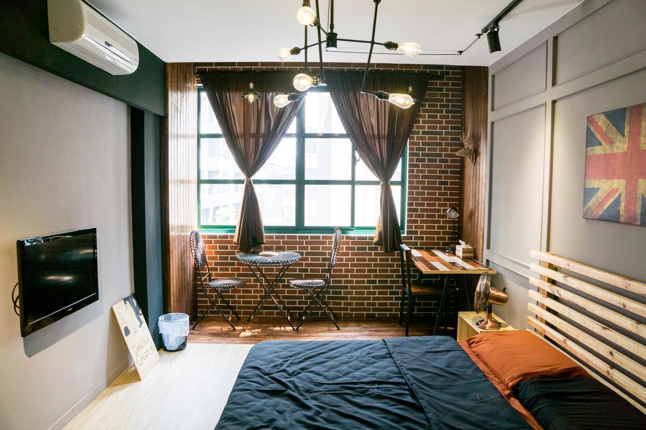 Baker Street London Style Inn Tainan Esterno foto