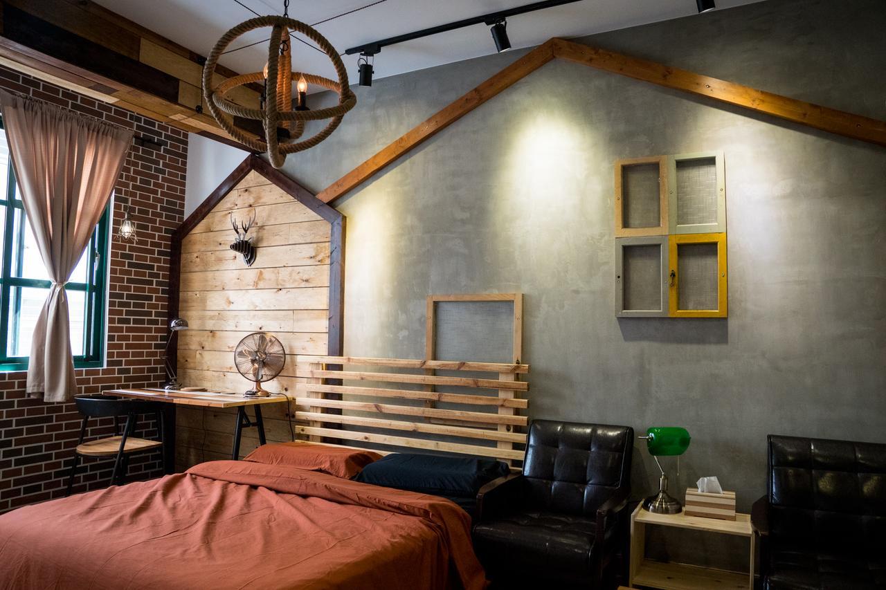 Baker Street London Style Inn Tainan Esterno foto